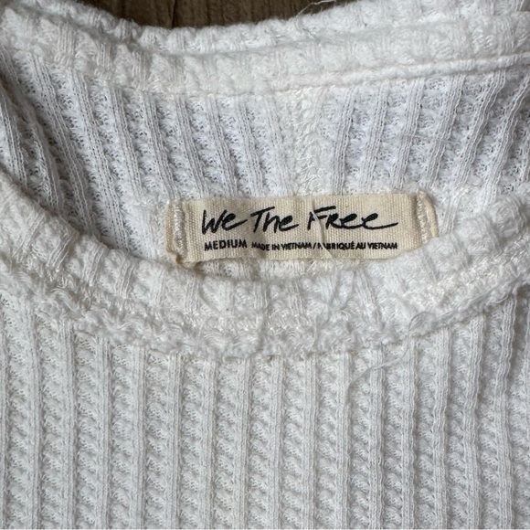 Free People We The Free
White Roll With It Long Sleeve Thermal Shirt Size M - Picture 4 of 12